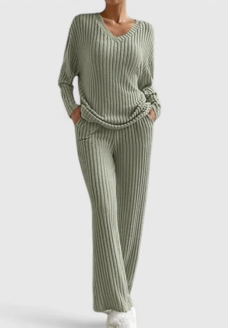 Angeline™ Comfortable Set